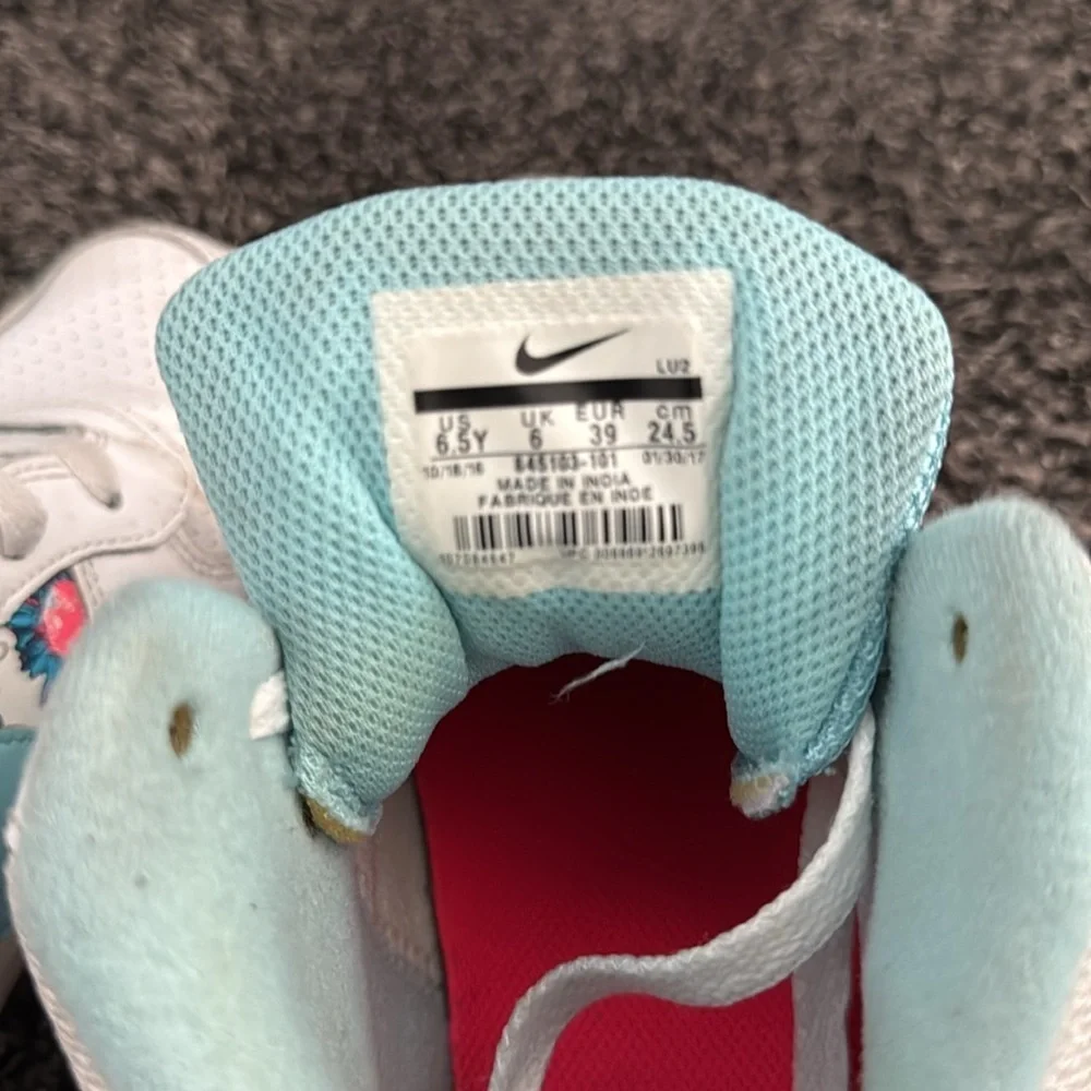 Nike Court Borough Low Shoes Kids Size 6.5  Youth White Pink Floral